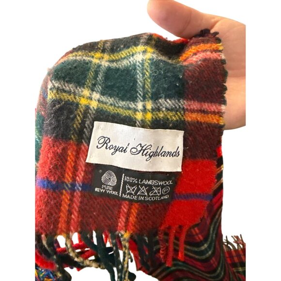 Royal Highland Tartan Wool Scarf 54 inches Fringe 3 in Made in Scotland Vintage - Picture 9 of 9